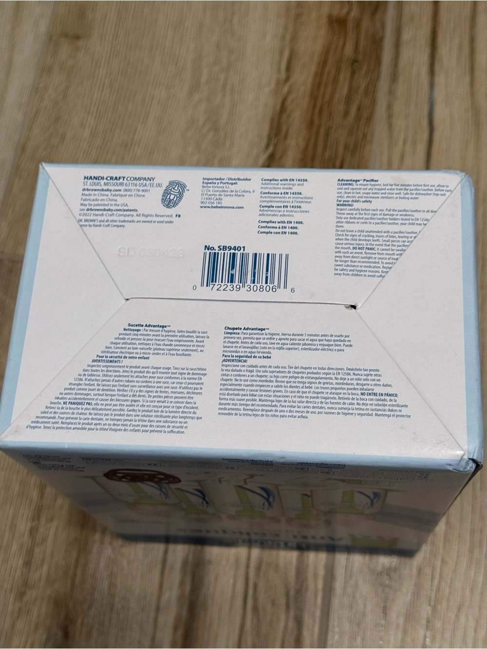 Dr. Brown's Anti-Colic Baby Bottle Gift Set - White/Green - Picture 4 of 4